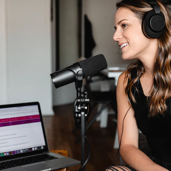 Founder Talk: แนวคิดเกี่ยวกับการสร้างรายได้ผ่าน Podcast
